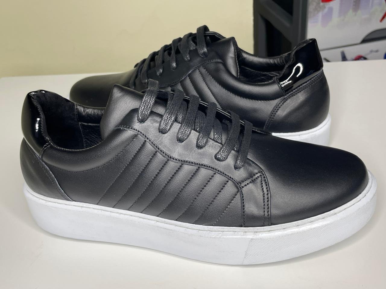 Chaussure noir cuir homme guinée conakry